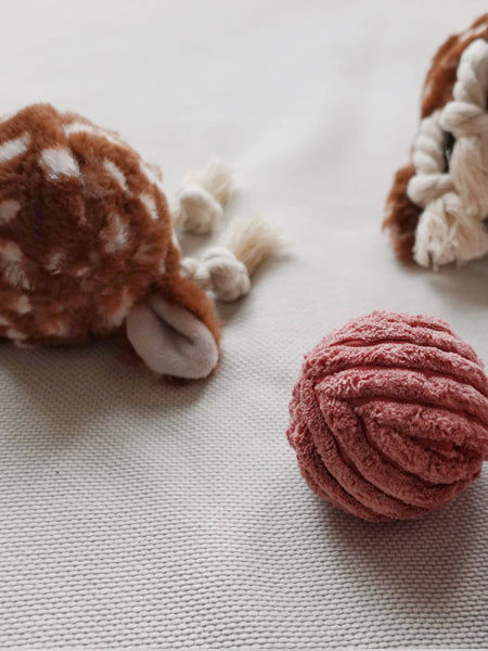 Jouet design en forme de balle - Fawn POP
