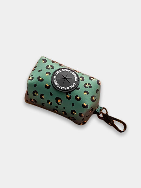 Pochette tendance pour sacs à crottes - Léopard Vert - Cocopup London