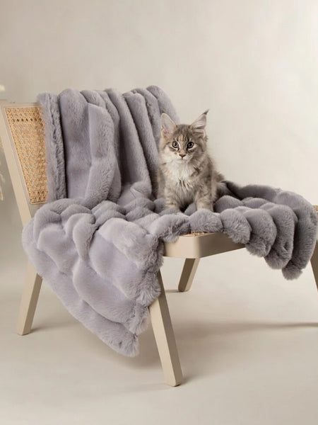 Plaid en fausse fourrure pour chien et chat