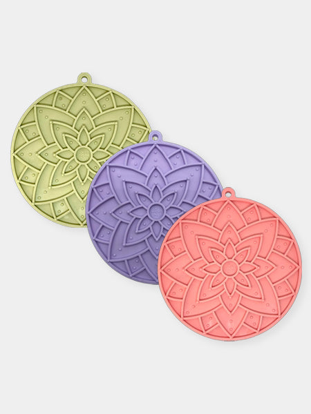 Tapis de léchage pour chien - Lotus eMat (plusieurs couleurs) - SodaPup