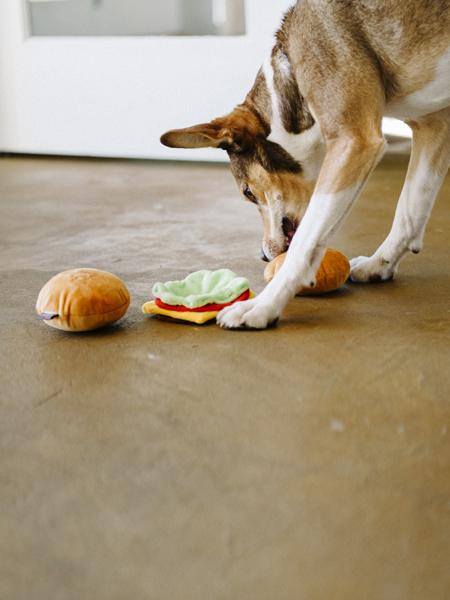 Jouet en peluche pour chien - American Classic - Hamburger