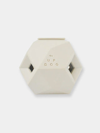 Distributeur de friandises interactif pour chien